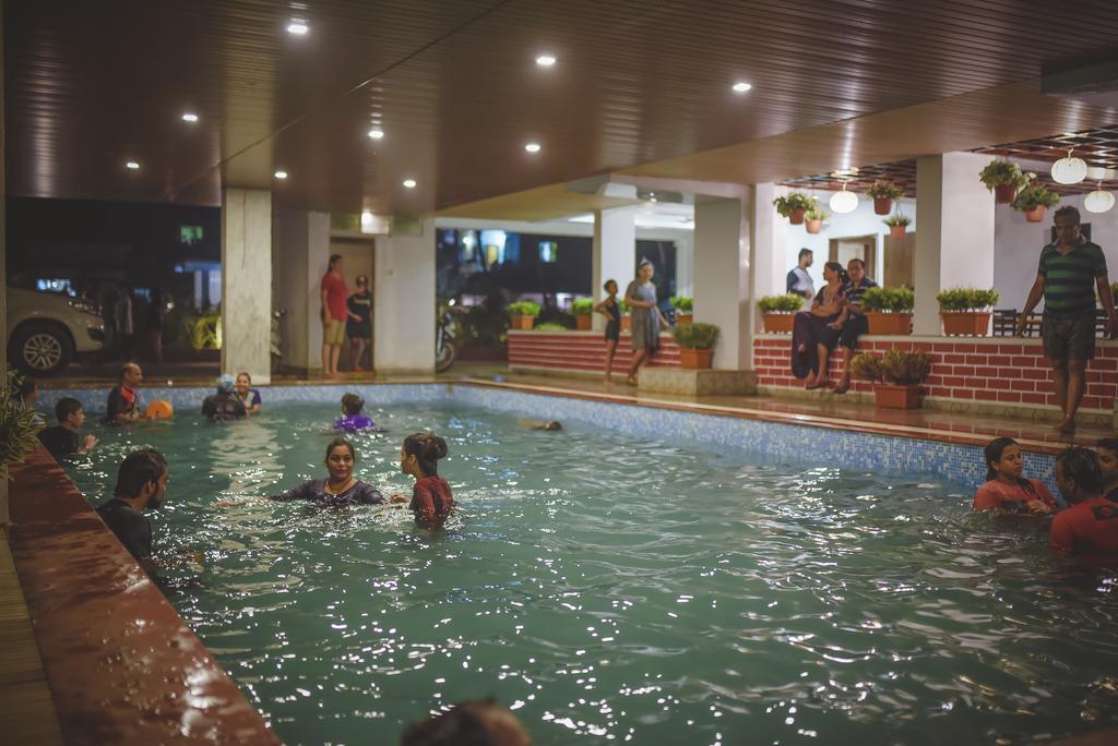 White House Beach Resort Nagaon  Eksteriør billede