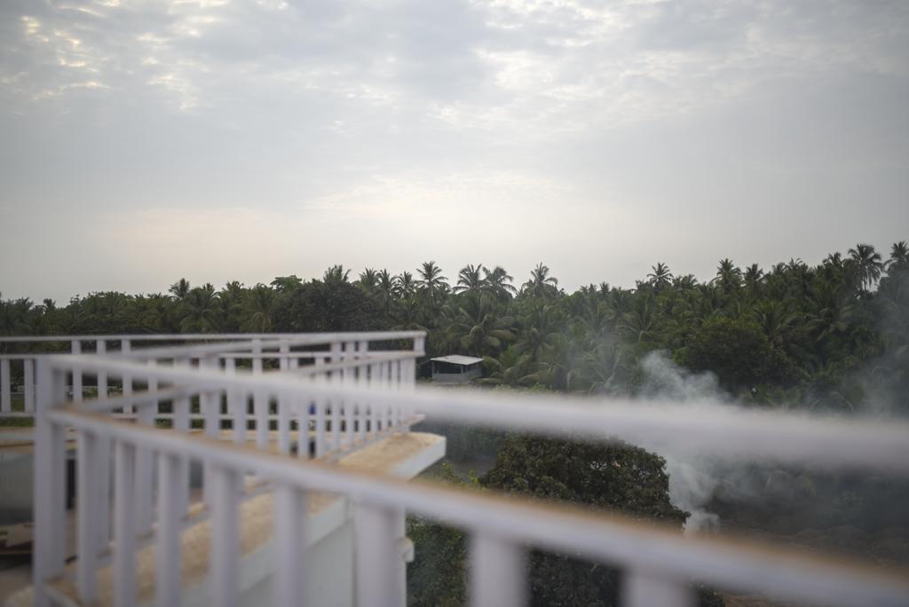 White House Beach Resort Nagaon  Eksteriør billede
