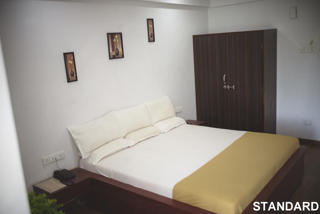 White House Beach Resort Nagaon  Eksteriør billede